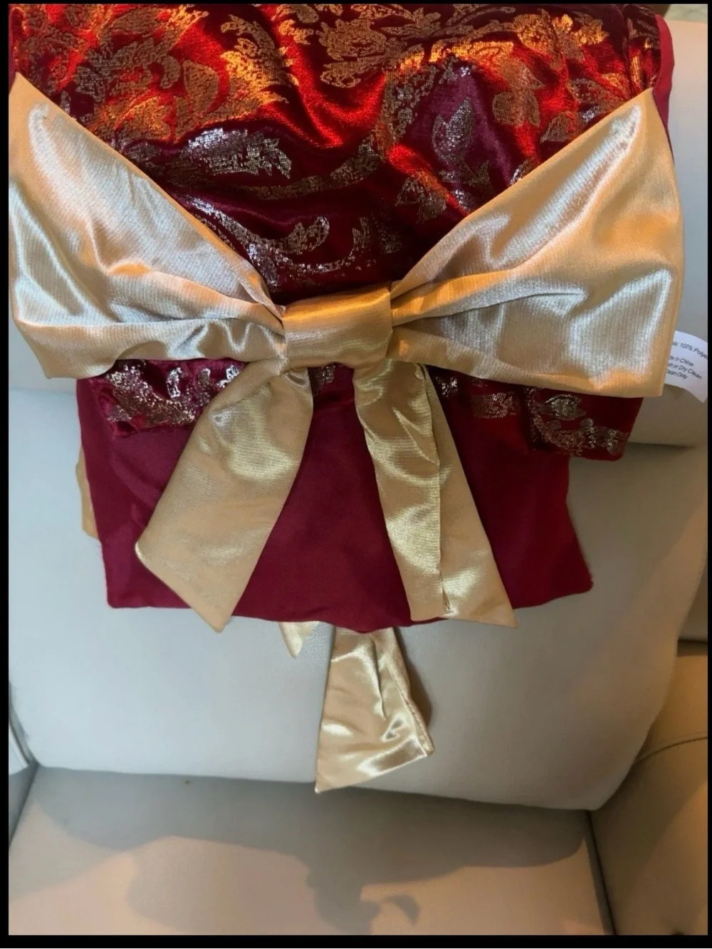 Red Gold Brocade Christmas Table Runner Satin Bow NWT
